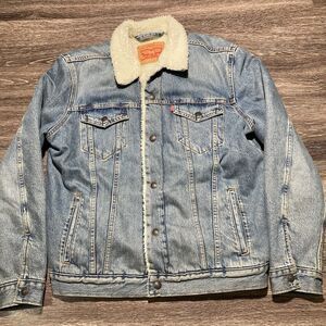 Levis Sherpa Lined Trucker Jacket Mens Large Blue Light Wash Denim Type 3 Big E